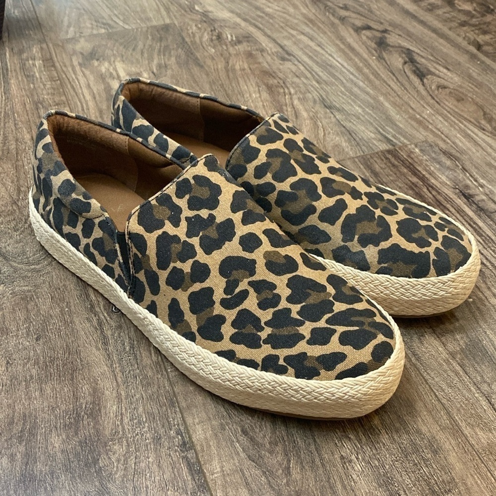 True Craft Killa Leopard Print Fabric Espadrille Slip on Shoe Size 8